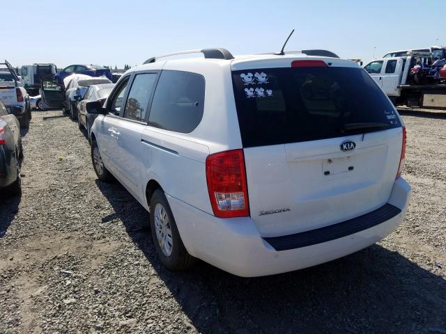 KNDMG4C79C6480568 - 2012 KIA SEDONA LX WHITE photo 3