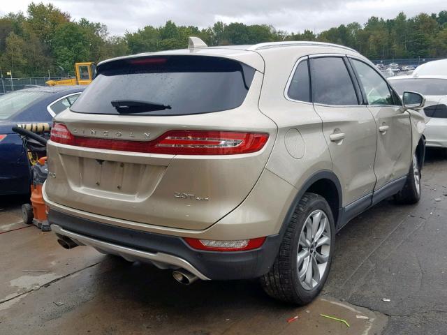 5LMCJ2D97HUL32402 - 2017 LINCOLN MKC SELECT GOLD photo 4