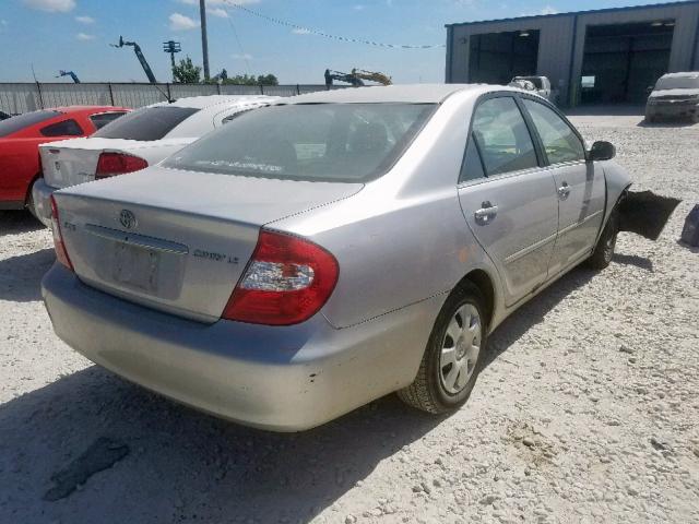 4T1BE32K82U580602 - 2002 TOYOTA CAMRY LE SILVER photo 4