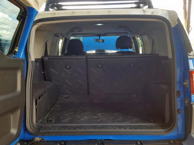 JTEBU11F28K054059 - 2008 TOYOTA FJ CRUISER BLUE photo 9