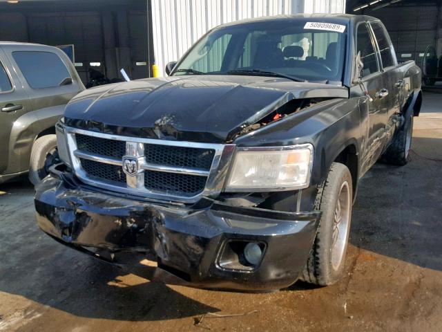 1D7HE48NX8S581279 - 2008 DODGE DAKOTA QUA BLACK photo 2