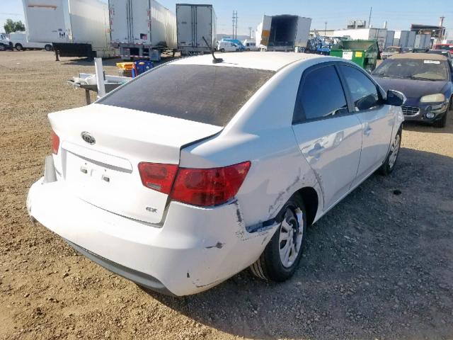 KNAFU4A23A5122391 - 2010 KIA FORTE EX WHITE photo 4