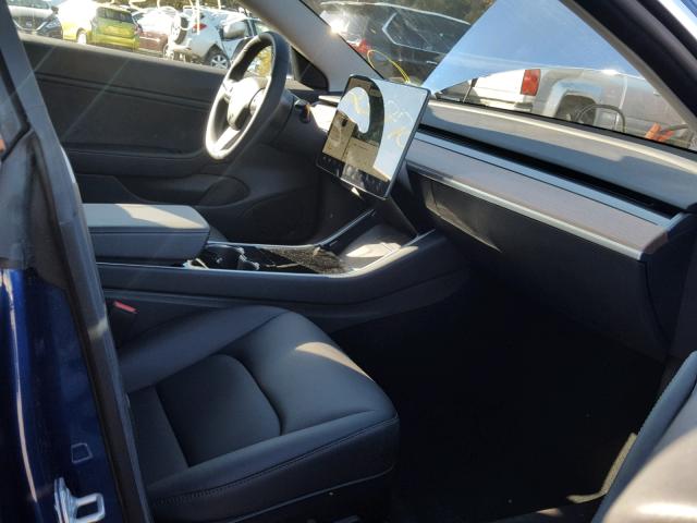 5YJ3E1EA7JF032565 - 2018 TESLA MODEL 3 ლურჯი ფოტო 5