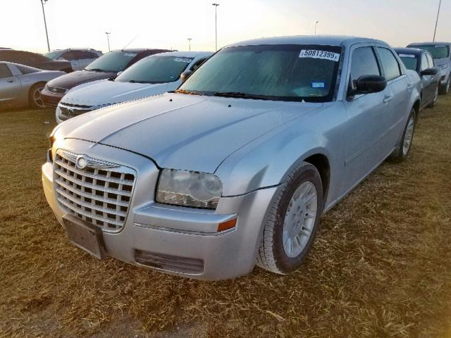 2C3KA43R07H702675 - 2007 CHRYSLER 300 SILVER photo 2