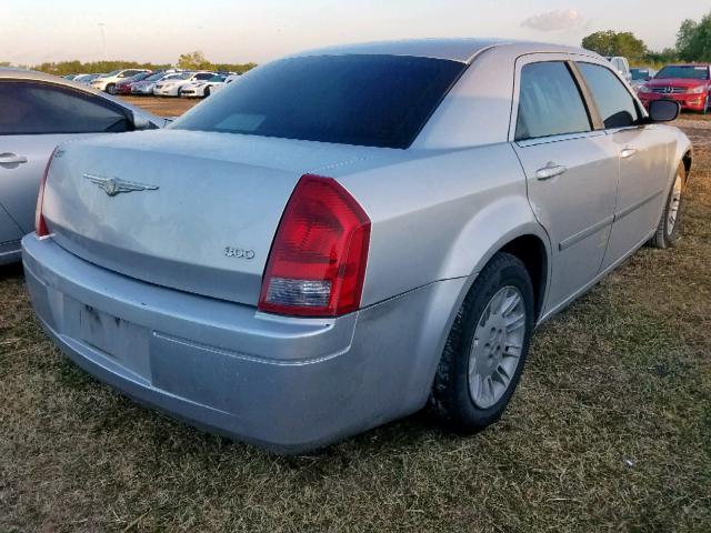 2C3KA43R07H702675 - 2007 CHRYSLER 300 SILVER photo 4