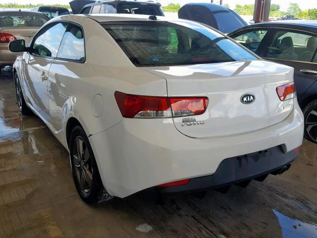 KNAFU6A29C5514290 - 2012 KIA FORTE EX WHITE photo 3