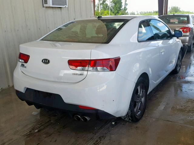 KNAFU6A29C5514290 - 2012 KIA FORTE EX WHITE photo 4