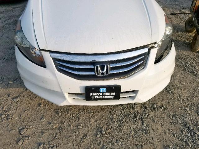 1HGCP2F46CA235162 - 2012 HONDA ACCORD LXP WHITE photo 9