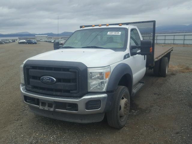 1FDUF5HYXCED10991 - 2012 FORD F550 SUPER WHITE photo 2