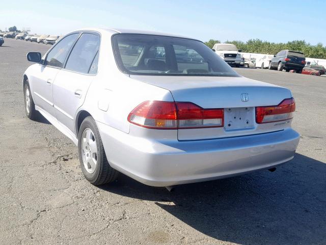 1HGCG16562A070389 - 2002 HONDA ACCORD EX SILVER photo 3