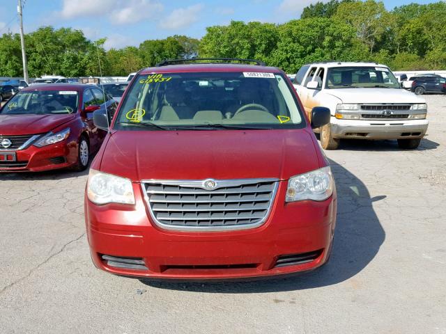 2A8HR44E49R613451 - 2009 CHRYSLER TOWN & COU RED photo 9