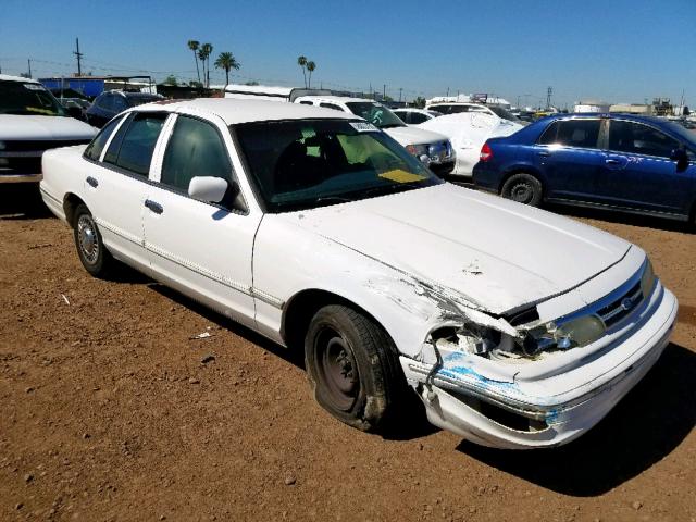 2FALP71W5VX145568 - 1997 FORD CROWN VICT WHITE photo 1