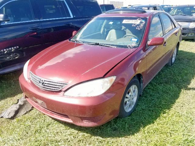 4T1BF32K16U116280 - 2006 TOYOTA CAMRY LE RED photo 2
