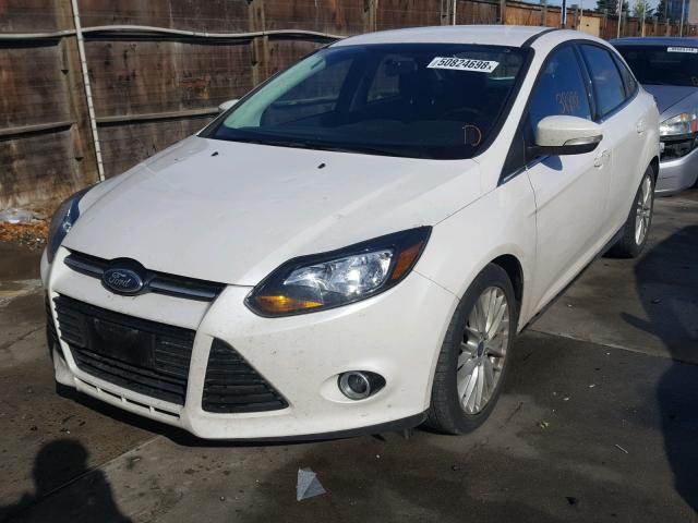 1FADP3J28EL341060 - 2014 FORD FOCUS TITA WHITE photo 2