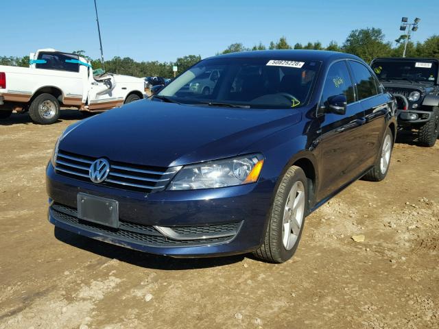 1VWAT7A37EC042570 - 2014 VOLKSWAGEN PASSAT S BLUE photo 2