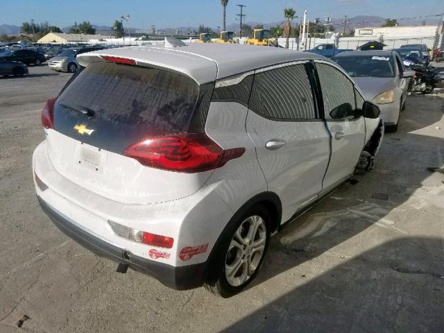 1G1FW6S02H4186386 - 2017 CHEVROLET BOLT EV LT WHITE photo 4