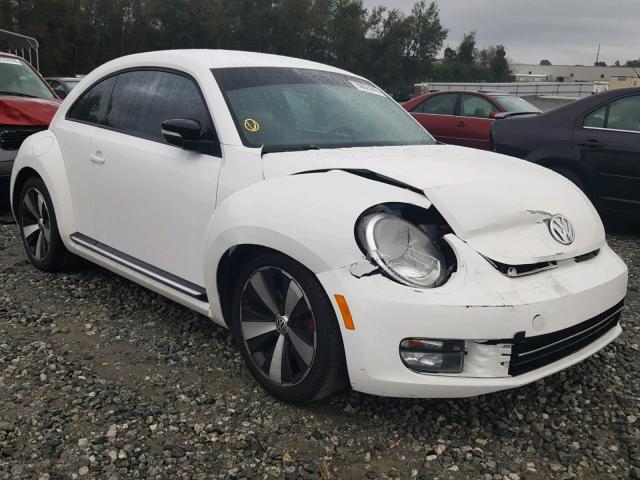 3VWV67AT6CM617472 - 2012 VOLKSWAGEN BEETLE TUR WHITE photo 1