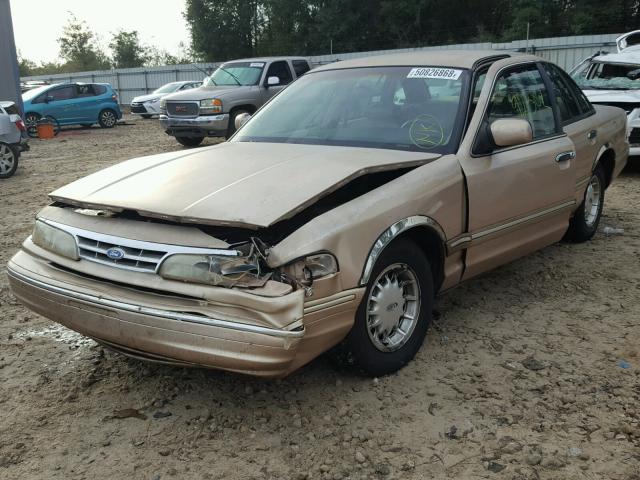 2FALP74W9TX115627 - 1996 FORD CROWN VICT GOLD photo 2