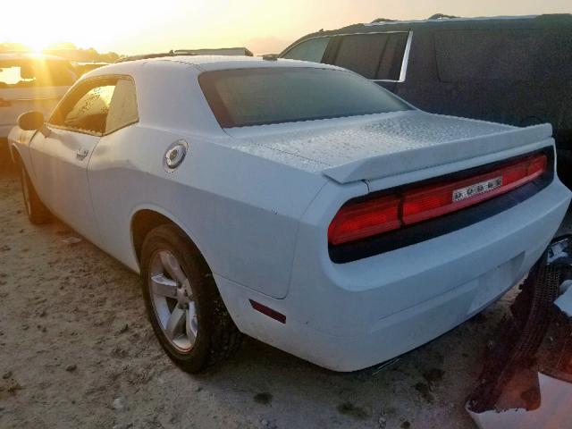 2C3CDYAG5DH674808 - 2013 DODGE CHALLENGER WHITE photo 3