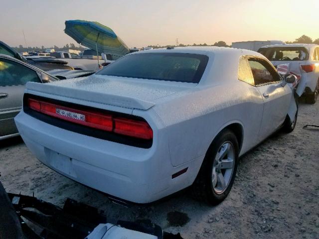 2C3CDYAG5DH674808 - 2013 DODGE CHALLENGER WHITE photo 4