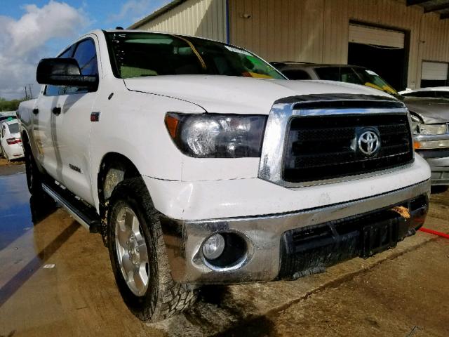 5TFDW5F12BX203978 - 2011 TOYOTA TUNDRA CRE WHITE photo 1