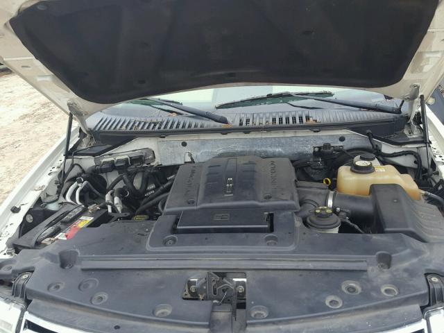 5LMFU27598LJ02623 - 2008 LINCOLN NAVIGATOR 白色 照片 7