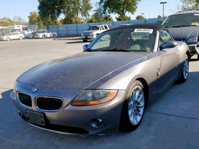 4USBT33423LR65245 - 2003 BMW Z4 2.5 GRAY photo 2