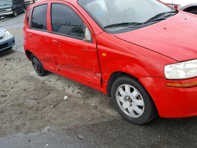KL1TJ62624B210714 - 2004 CHEVROLET AVEO LS RED photo 10