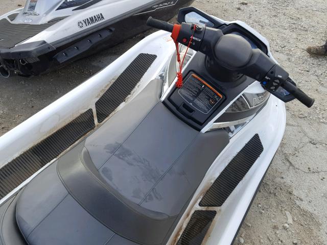 YAMA0211E616 - 2016 YAMAHA WAVERUNNER WHITE photo 5