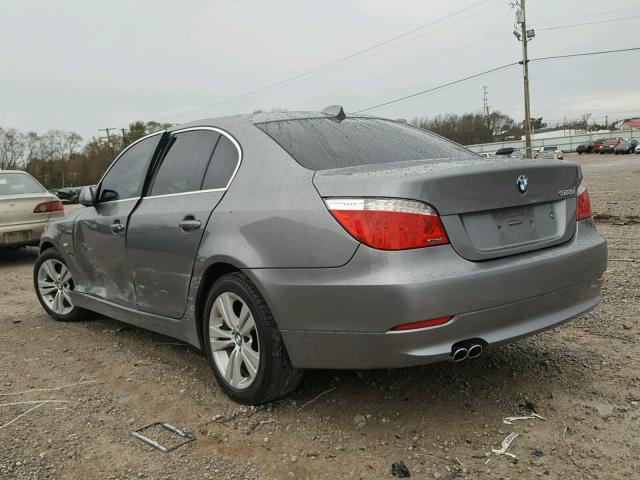 WBANV13579C153925 - 2009 BMW 528 XI GRAY photo 3