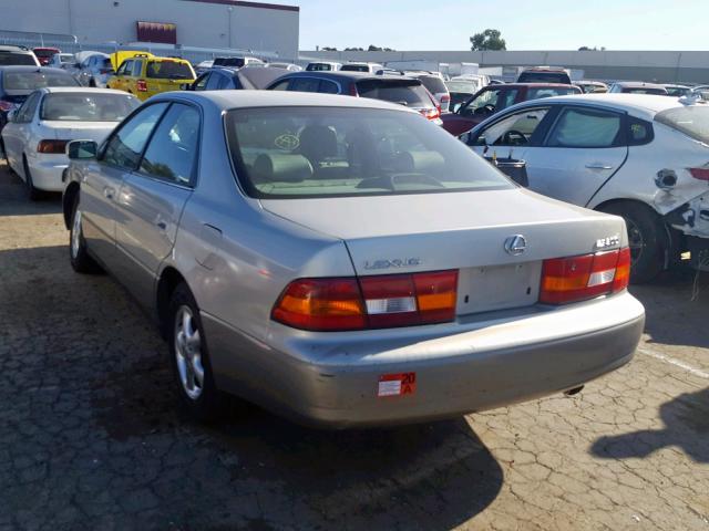 JT8BF28G6W5040694 - 1998 LEXUS ES 300 TAN photo 3