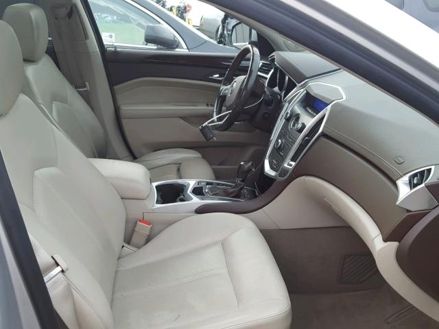 3GYFNAEY6BS556349 - 2011 CADILLAC SRX LUXURY SILVER photo 5