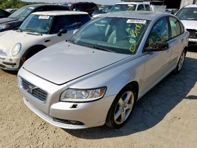 YV1MS382382393246 - 2008 VOLVO S40 2.4I SILVER photo 2