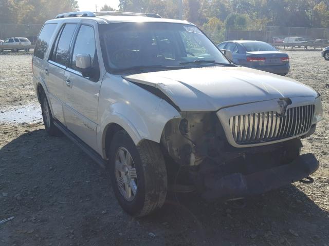 5LMFU28R44LJ15081 - 2004 LINCOLN NAVIGATOR 白色 照片 1