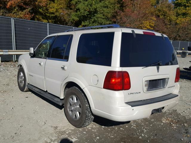 5LMFU28R44LJ15081 - 2004 LINCOLN NAVIGATOR 白色 照片 3