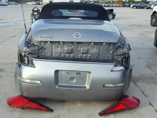 JN1AZ36A14T012662 - 2004 NISSAN 350Z ROADS SILVER photo 9