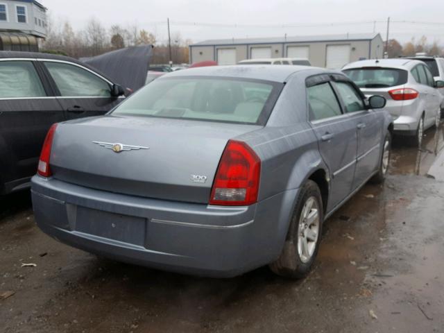 2C3KA53G77H781282 - 2007 CHRYSLER 300 TOURIN GRAY photo 4