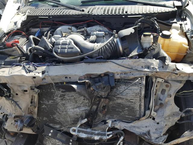 5LMFU28RX4LJ31785 - 2004 LINCOLN NAVIGATOR Алтын фото 7