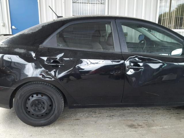 KNAFU4A23A5268645 - 2010 KIA FORTE EX BLACK photo 9