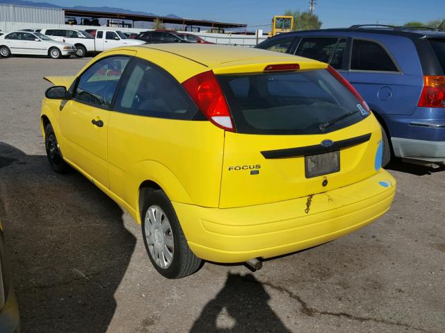 3FAFP31N95R111905 - 2005 FORD FOCUS ZX3 YELLOW photo 3