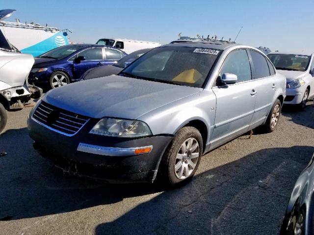 WVWMD63B83P380075 - 2003 VOLKSWAGEN PASSAT GL BLUE photo 2