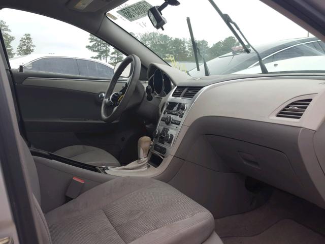 1G1ZA5E07CF380829 - 2012 CHEVROLET MALIBU LS 银色 照片 5