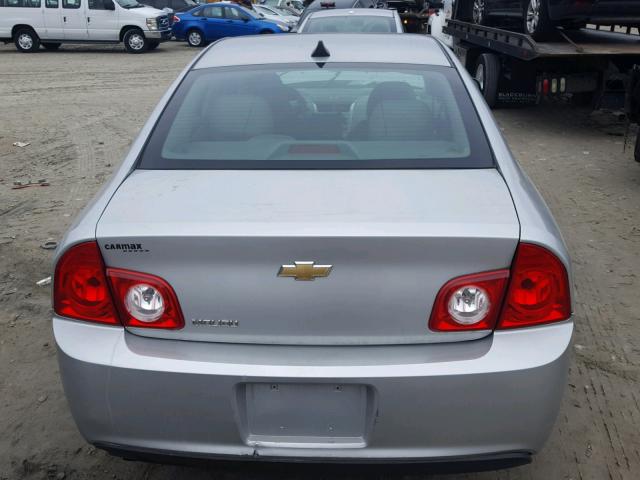 1G1ZA5E07CF380829 - 2012 CHEVROLET MALIBU LS 银色 照片 9