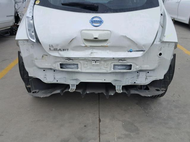 1N4AZ0CP2FC311168 - 2015 NISSAN LEAF S CREAM photo 9