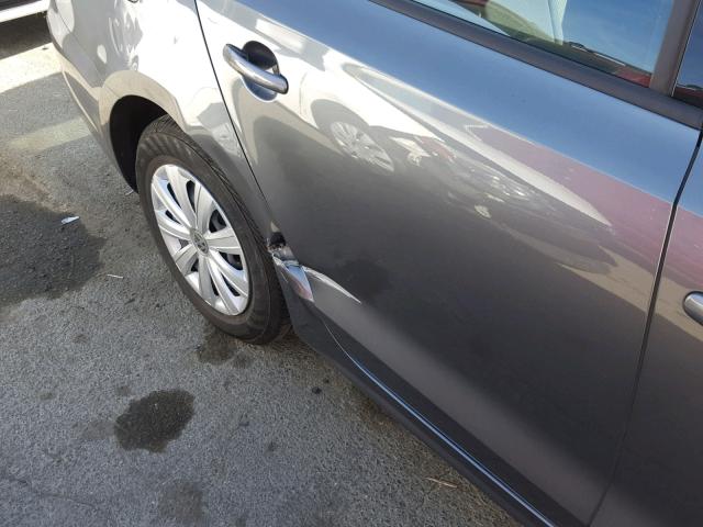 3VW1K7AJ0CM357689 - 2012 VOLKSWAGEN JETTA BASE CHARCOAL photo 9