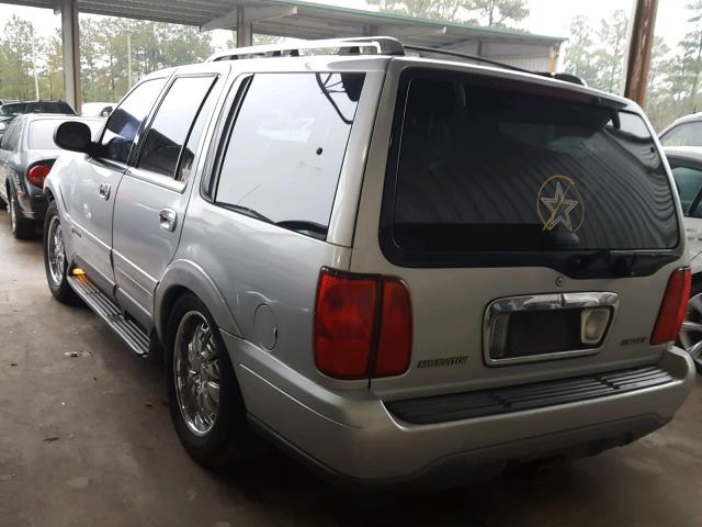 5LMRU27L8XLJ01604 - 1999 LINCOLN NAVIGATOR 银色 照片 3