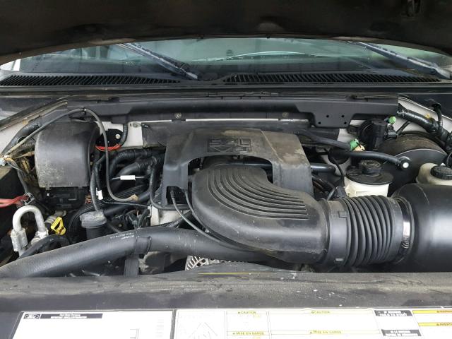 5LMRU27L8XLJ01604 - 1999 LINCOLN NAVIGATOR 银色 照片 7