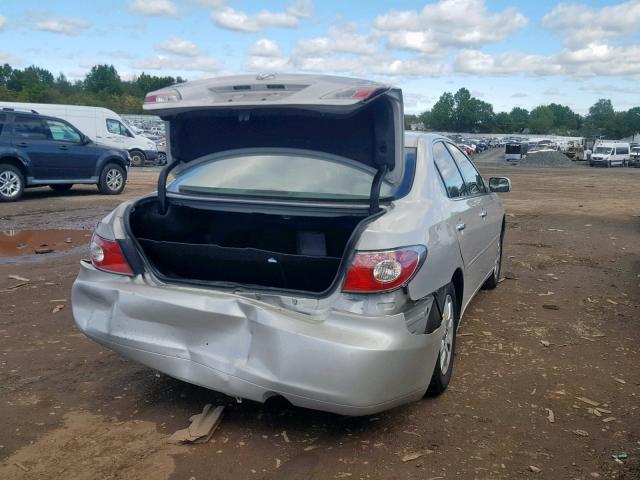 JTHBF30G620063918 - 2002 LEXUS ES 300 SILVER photo 4