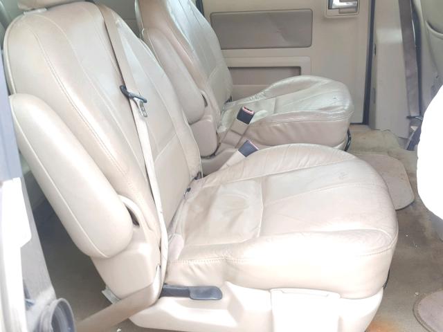 2FMDA58215BA00723 - 2005 FORD FREESTAR L BEIGE photo 6