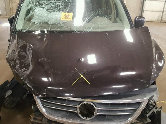 2V4RW3D17AR296156 - 2010 VOLKSWAGEN ROUTAN SE BLACK photo 7